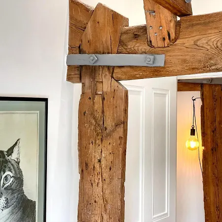 Loft 11 - Unique With Stunning Views הרוגייט