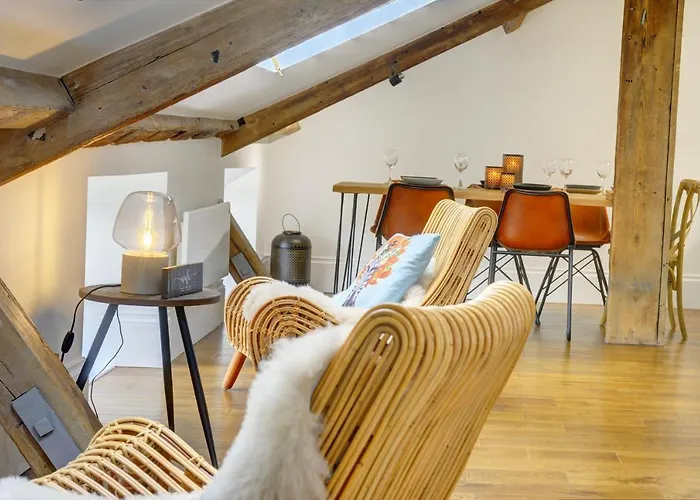 Loft 11 - Unique With Stunning Views Harrogate