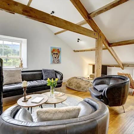 Loft 11 - Unique With Stunning Views