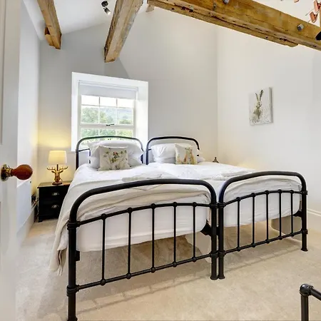 Loft 11 - Unique With Stunning Views *