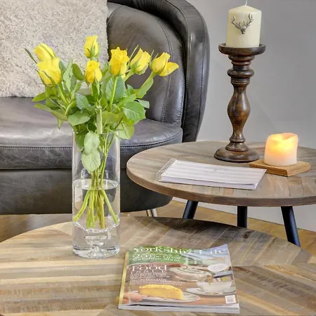 Loft 11 - Unique With Stunning Views Harrogate